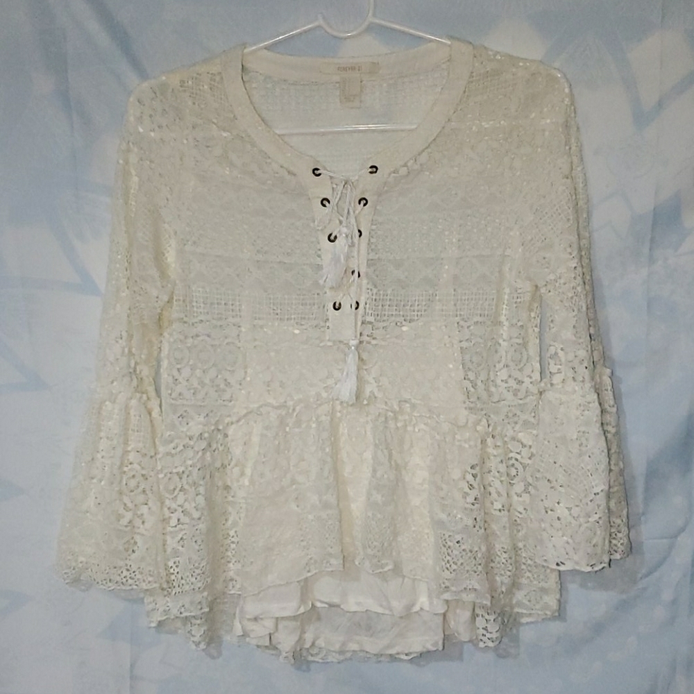 New without Tag - White top (2 layers)